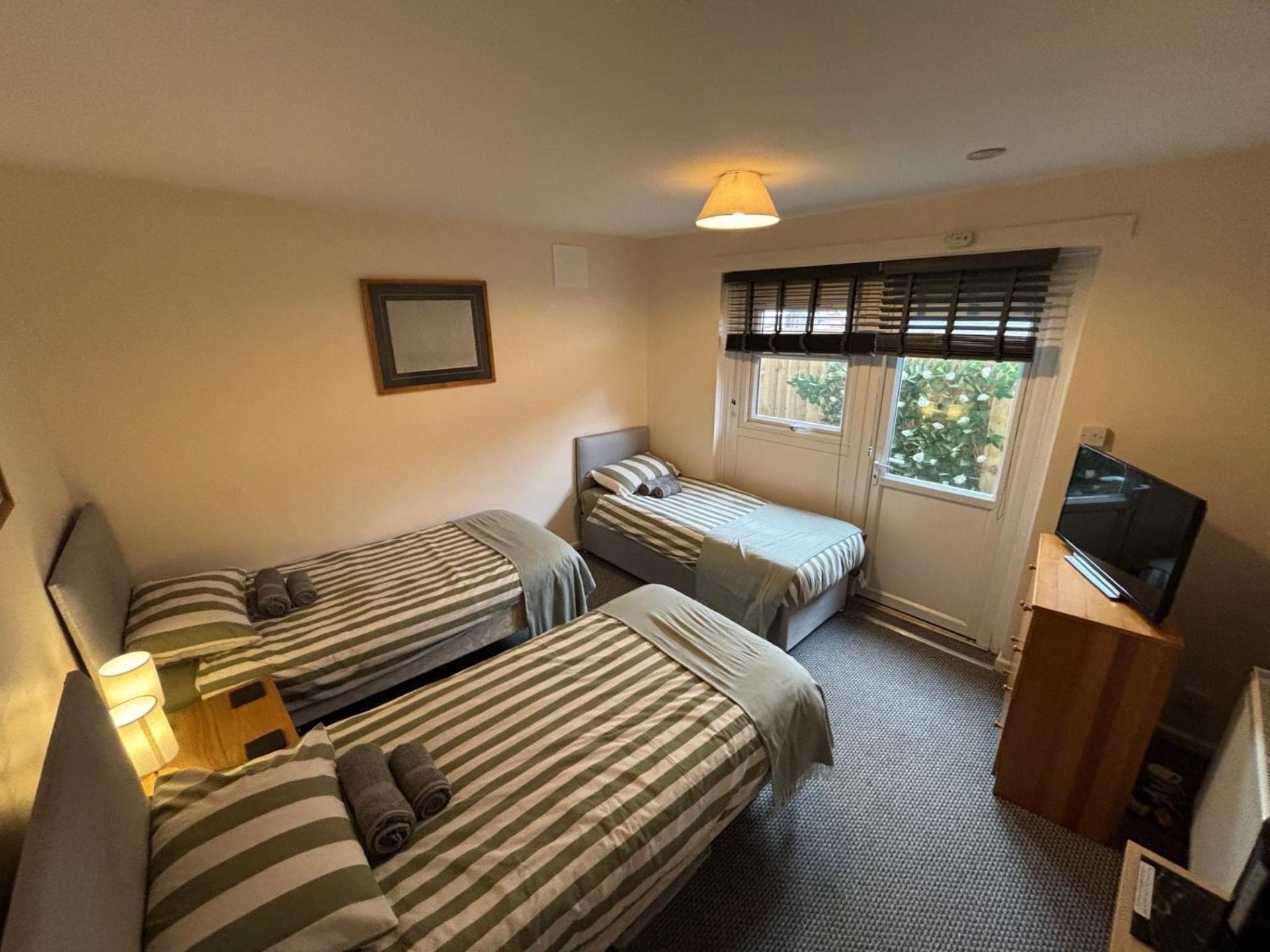 Holbury B&B Fawley ภายนอก รูปภาพ