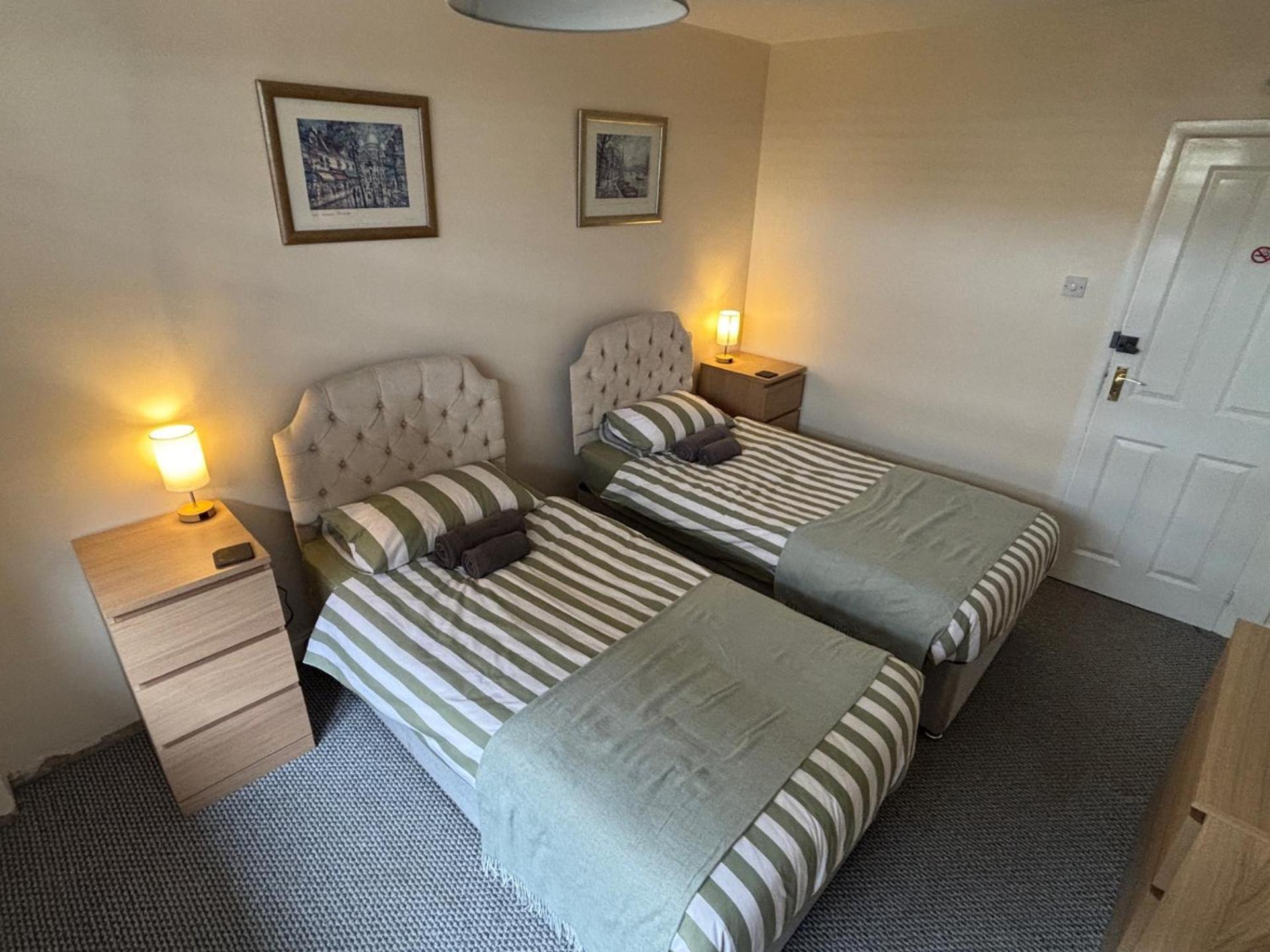 Holbury B&B Fawley ภายนอก รูปภาพ