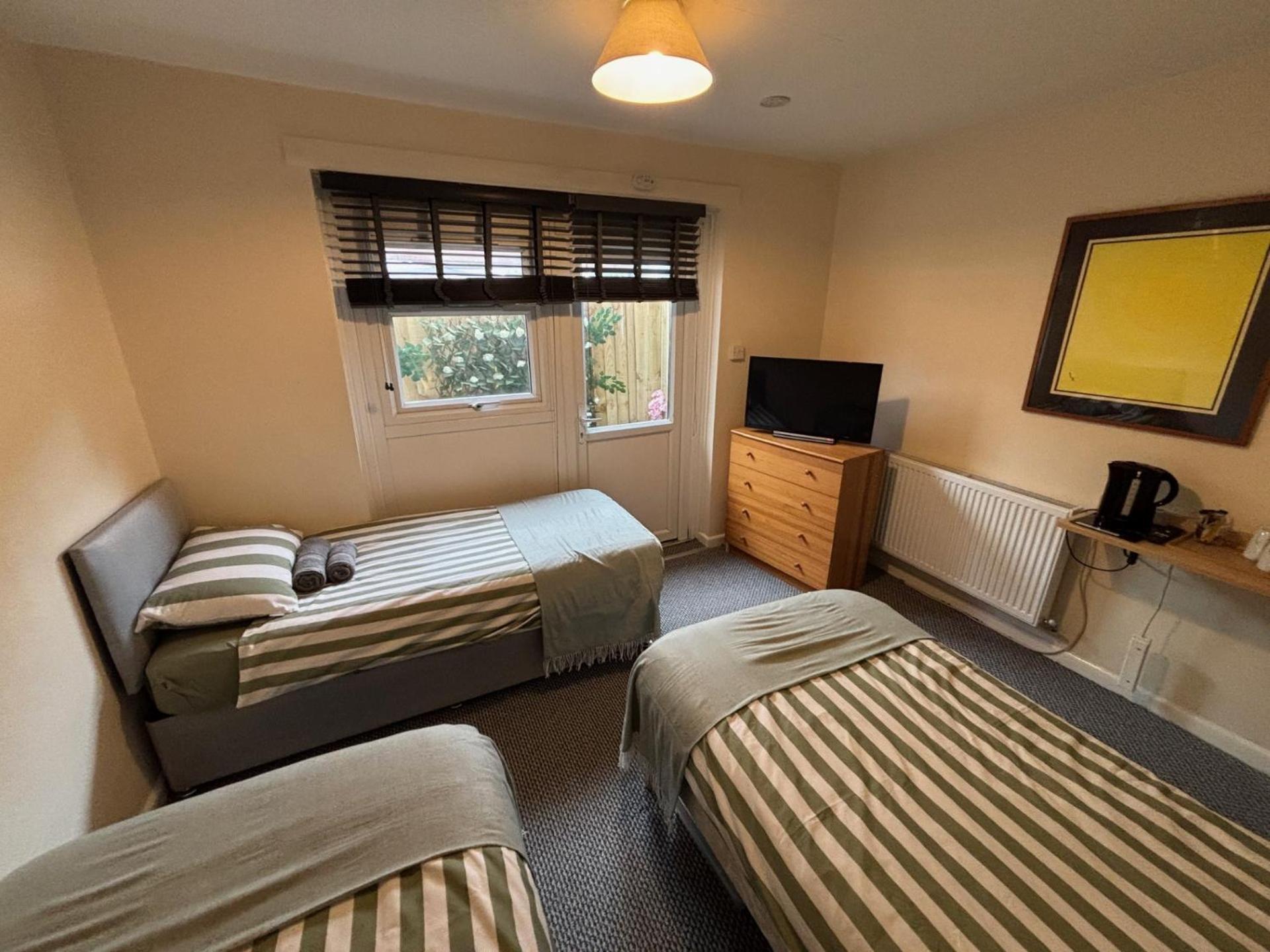Holbury B&B Fawley ภายนอก รูปภาพ
